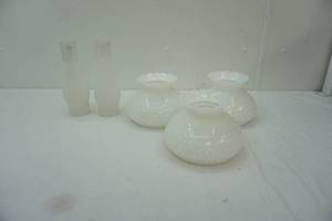 lot 178 image: lantern globes