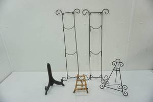 lot 181 image: plate hangers