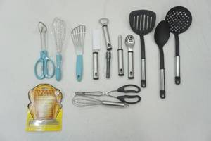 lot 190 image: kitchen utensils