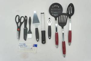 lot 191 image: kitchen utensils