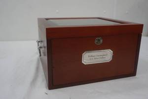 lot 200 image: coin display box