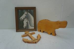 lot 205 image: decor
