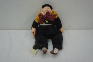 lot 209 image: Dept. 56 doll