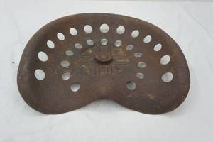 lot 238 image: tractor seat