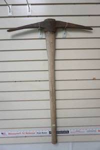 lot 264 image: rail road pick