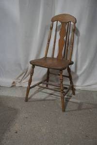 lot 43 image: dining chair
