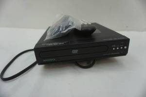 lot 86 image: Magnavox DVD player with remote