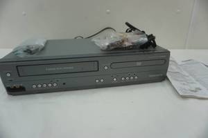 lot 87 image: Magnavox DVD and VHS player