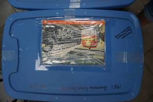lot 92 image: 1951 American Flyer train set (2 tubs)