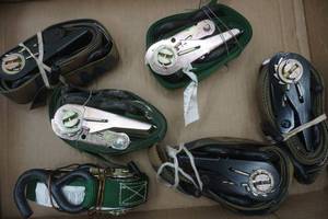 lot 109 image: Lot of straps