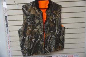 lot 114 image: North American Hunting Club vest