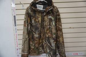 lot 122 image: Mountn light camo jacket, hooded, XL