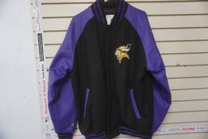 lot 128 image: Viking jacket