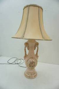 lot 176 image: Victorian style lamp