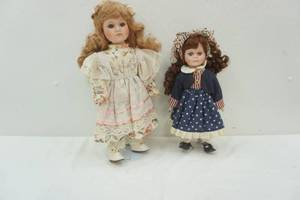 lot 189 image: Two vintage dolls on stands