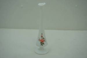 lot 246 image: Fenton vase