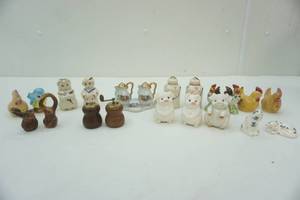 lot 253 image: salt and pepper sets