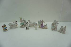 lot 257 image: porcelain figurines