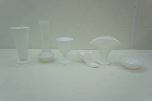 lot 263 image: milk glass