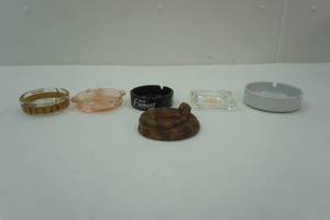 lot 264 image: vintage ashtray