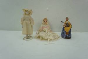 lot 265 image: vintage dolls