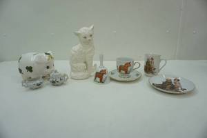lot 270 image: porcelain collectibles