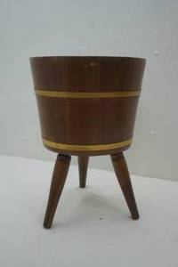 lot 317 image: vintage planter box