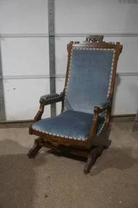lot 322 image: Victorian rocker