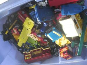 (G-1) Tote Half Full of Small Toy Cars, Etc