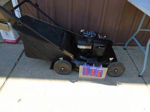 Craftsman push mower with bag. Tested & works. As shown.