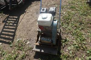 Bartell Brand Vibratory Plate Packer