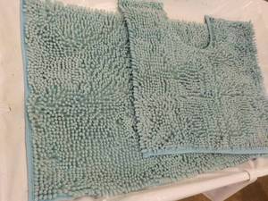 32 x 20 and Toilet New 2 pc Bath Se...
