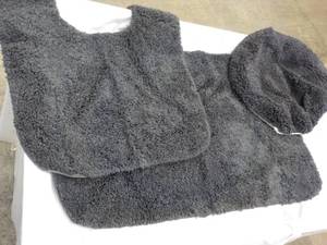 3 pc New Bath Rug Set...