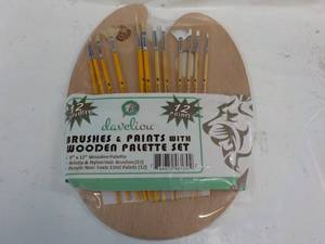 Daveliou Brushes and Paints with Wo...