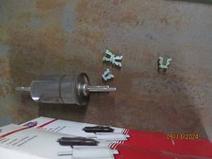 lot of 2 carquest viechle gas filte...