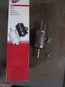 lot of 2 carquest viechle gas filte...