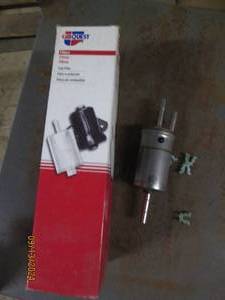 lot of 2 carquest viechle gas filte...