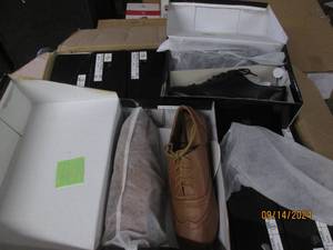 case of 18 pairs of shoes various s...