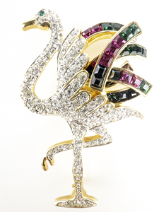lot 131 image: AVON Stunning Rhinestone Flamingo Gold Plated Base Metal Brooch .