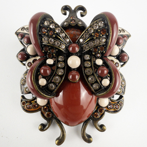 lot 146 image: Joan Rivers Red Fantasy June Bug Base Metal Brooch .