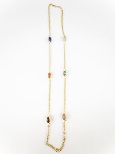 lot 258 image: Jacqueline Kennedy  Simulated Matrix Gemstone Gold Tone Base Metal Necklace.