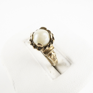 lot 6 image: Vintage Faux Pearl Yellow 10K Ring. Size 5.75 - 6.