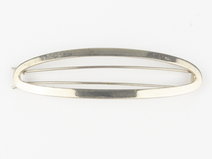 lot 39 image: 1950s Gold Tone Base Metal Oval Hair Barrette.