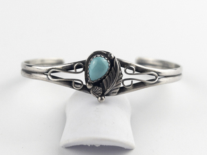 lot 109 image: H. Y. (Navajo) Turquoise Sterling Silver Cuff Bracelet.