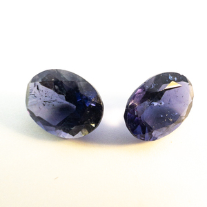 lot 85 image: Pair of IOLITE - 2.17ct. Oval brilliant cut
