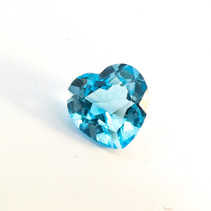 lot 88 image: SWISS BLUE TOPAZ - 1.69ct. Heart shape brilliant cut