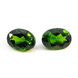 lot 308 image: Pair of CHROME DIOPSIDE - 1.72ct. Oval brilliant cut