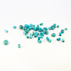 lot 321 image: Parcel of beads TURQUOISE - 6.65ct.