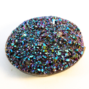 lot 341 image: DRUSY QUARTZ (WITH CVD COLOR TREATMENT)  - 7.74ct. Oval cut