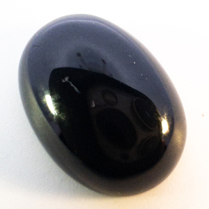 lot 342 image: BLACK ONYX - 5.24ct. Oval cabachon cut